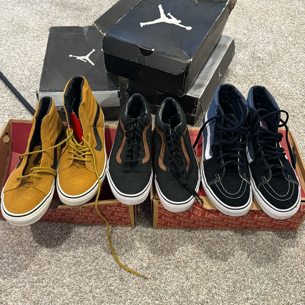 Vans sz10 (blue and wheat) blk/brwn 9.5 $60 for all pairs